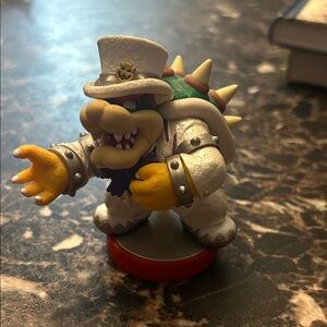 Nintendo Wedding Bowser Amiibo - White, Yellow, Green